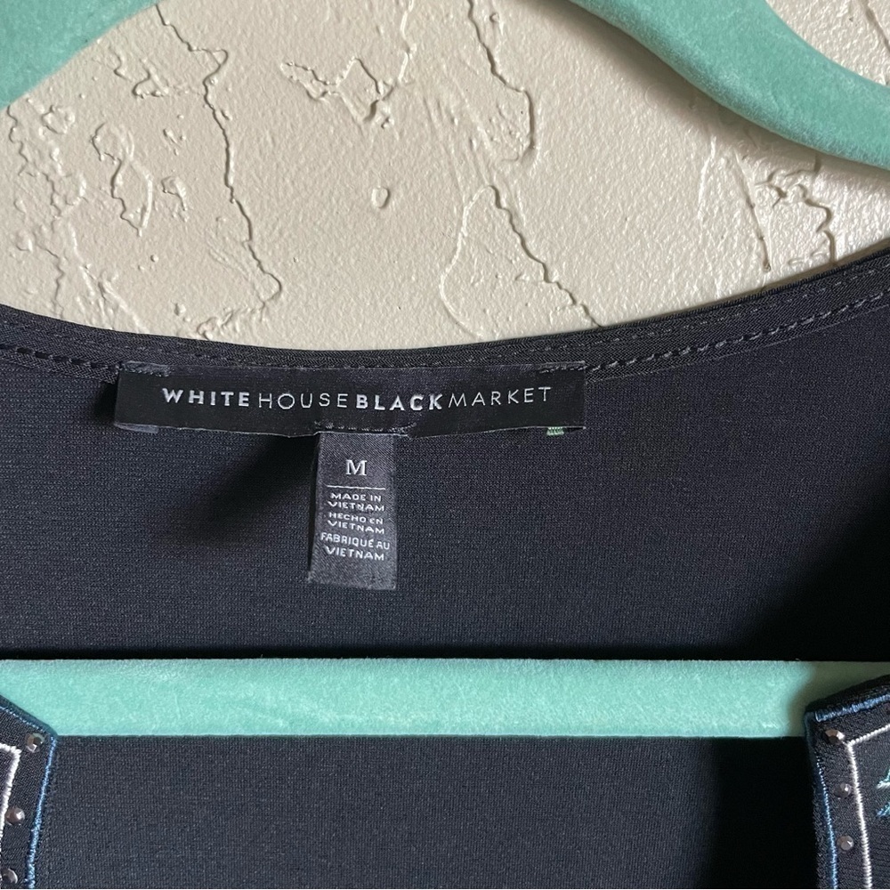 White House Black Market WHBM Petite‎ Bell Sleeve Matte Jersey Embroidered - Picture 6 of 8